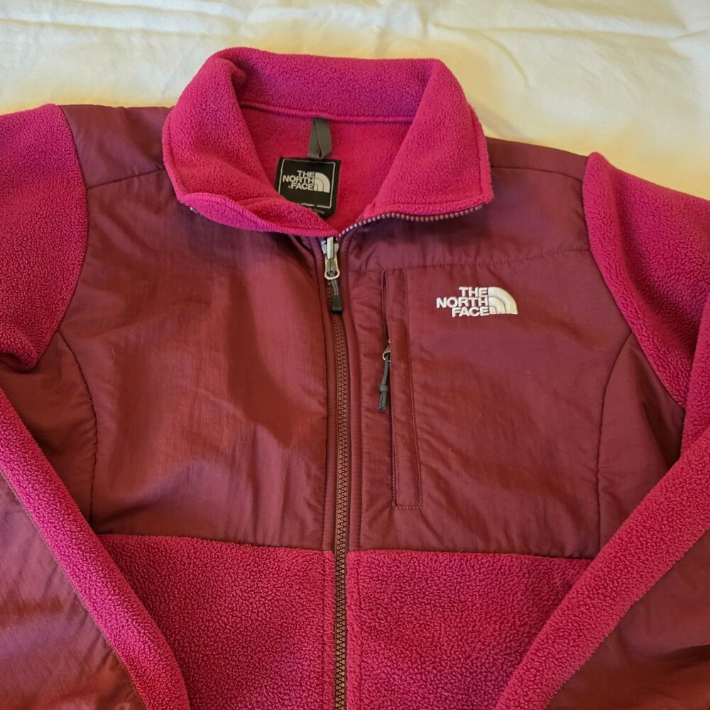 The North Face Denali Full Zip Jacket in Cranberry Red Medium